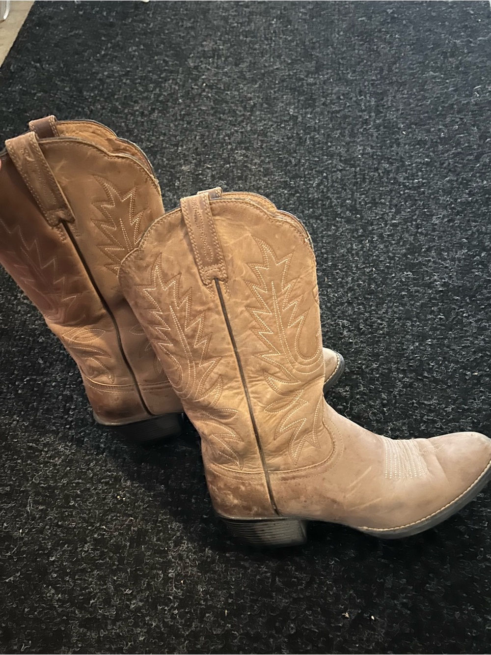 Ariat cowboy boots
